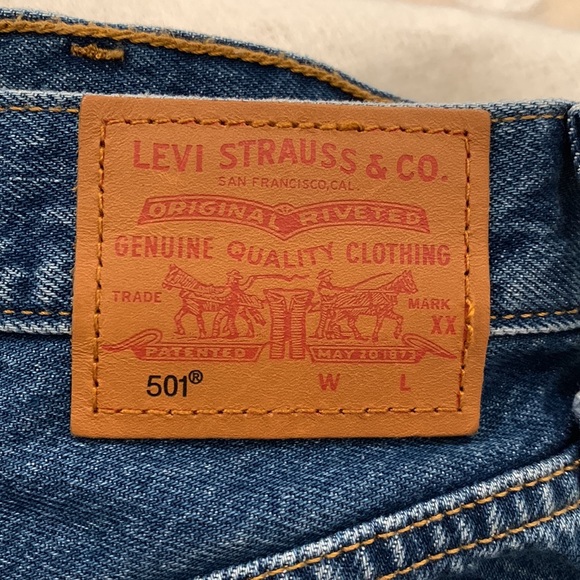 Levi’s 501 High Waisted Denim Shorts - Picture 3 of 4